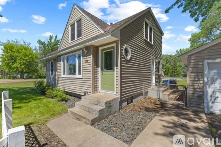 14 Pointcross Drive 3 Beds Single Family Home for Rent - Photo gallery 2