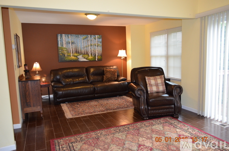 112 Salem Road 2 Beds Townhouse for Rent - Photo gallery 3