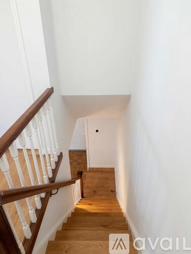 1080 Rhinelander Avenue 3 Beds Single Family Home for Rent - Photo gallery 5