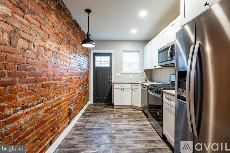 1922 West 6th Street 2 Beds Single Family Home for Rent - Photo gallery 5
