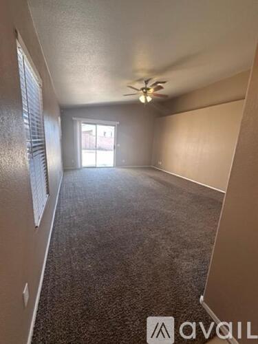 963 E Monterey St 3 Beds Single Family Home for Rent - Photo gallery 2