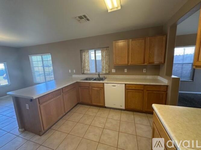 963 E Monterey St 3 Beds Single Family Home for Rent - Photo gallery 5