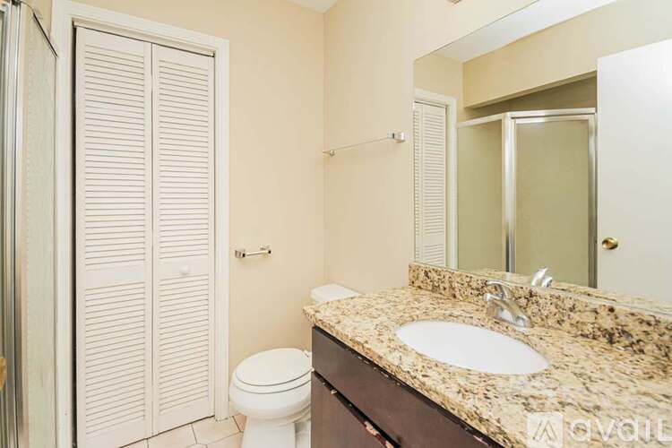 835 N Elmwood Dr 4 Beds Single Family Home for Rent - Photo gallery 4