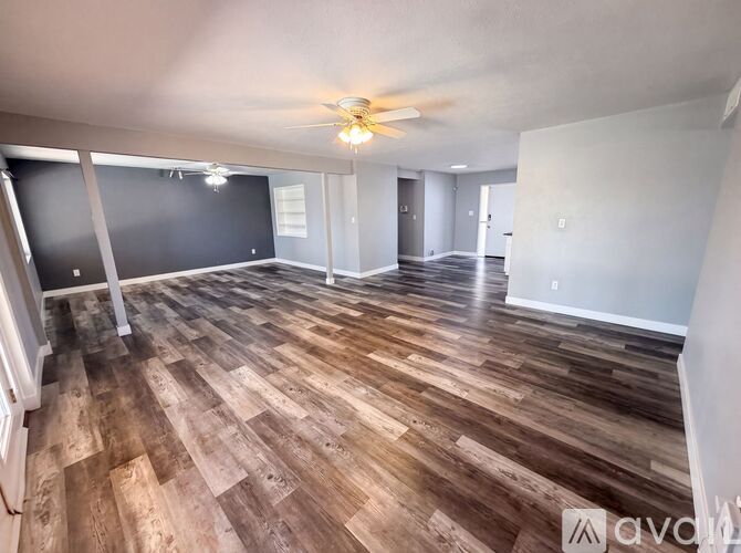 7328 E Lewis Ave 4 Beds Single Family Home for Rent - Photo gallery 4