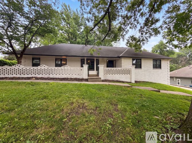 4322 NW Briarcliff Ln 4 Beds Single Family Home for Rent - Photo gallery 1
