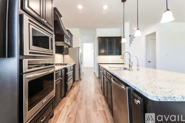10813 Marble Falls Pl 4 Beds Single Family Home for Rent - Photo gallery 4