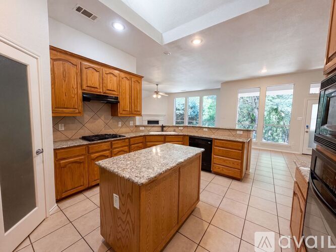8527 Vista Grande Dr 4 Beds Single Family Home for Rent - Photo gallery 4