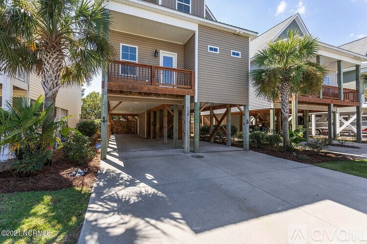 778 Bonaire Road 4 Beds Single Family Home for Rent - Photo gallery 2