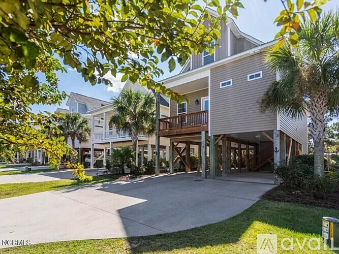 778 Bonaire Road 4 Beds Single Family Home for Rent - Photo gallery 3
