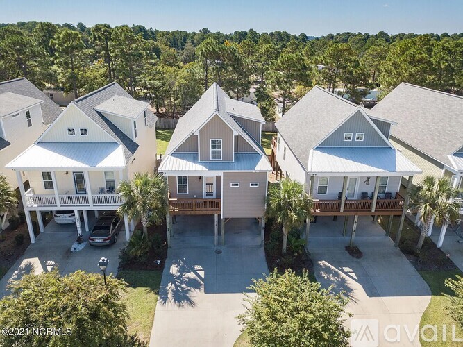 778 Bonaire Road 4 Beds Single Family Home for Rent - Photo gallery 5