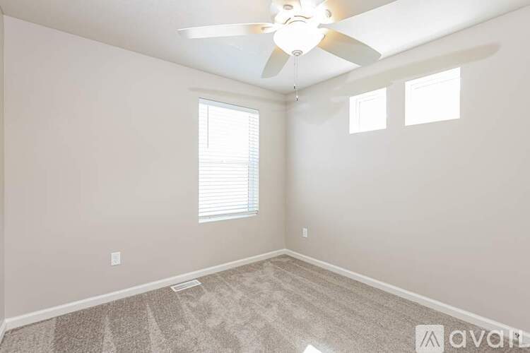 461 E Kanab Creek Dr 3 Beds Single Family Home for Rent - Photo gallery 3
