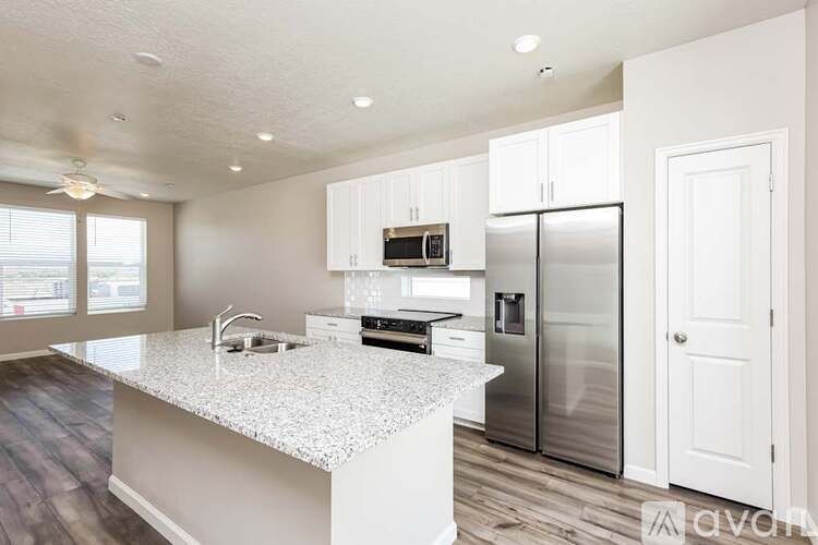 461 E Kanab Creek Dr 3 Beds Single Family Home for Rent - Photo gallery 5