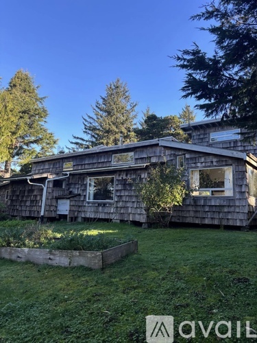 10767 Northwest Line Street 2 Beds Single Family Home for Rent - Photo gallery 1