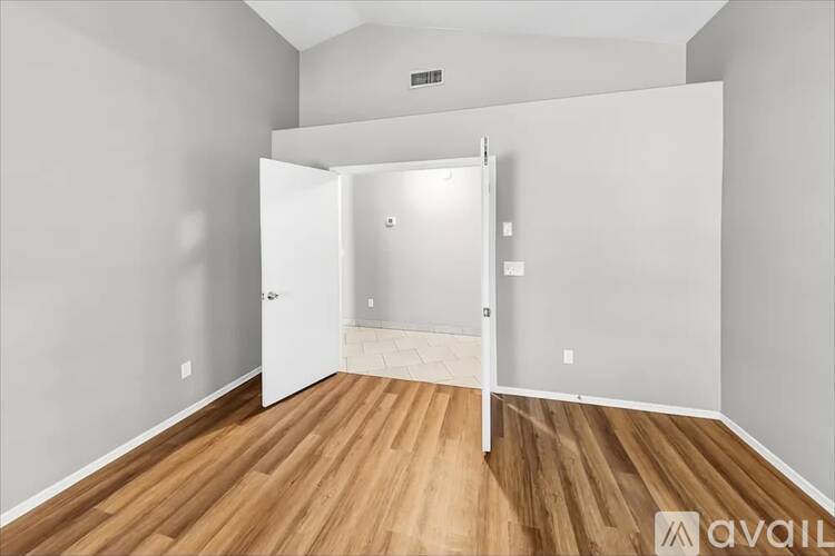19962 West Lincoln Street 3 Beds Single Family Home for Rent - Photo gallery 2