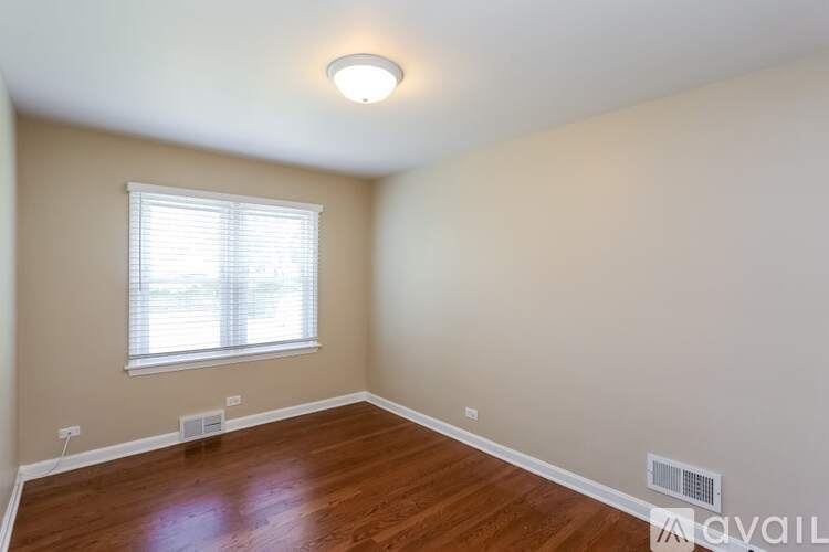 184 S Oakland Grv 3 Beds Single Family Home for Rent - Photo gallery 3