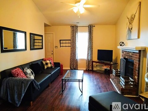 2301 Knollwood Ln 2 Beds Apartment for Rent