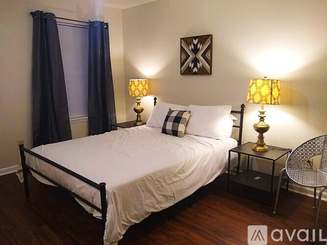2301 Knollwood Ln 2 Beds Single Family Home for Rent - Photo gallery 2