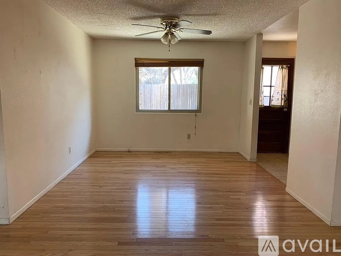 Pierce Drive 2 Beds Townhouse for Rent - Photo gallery 3