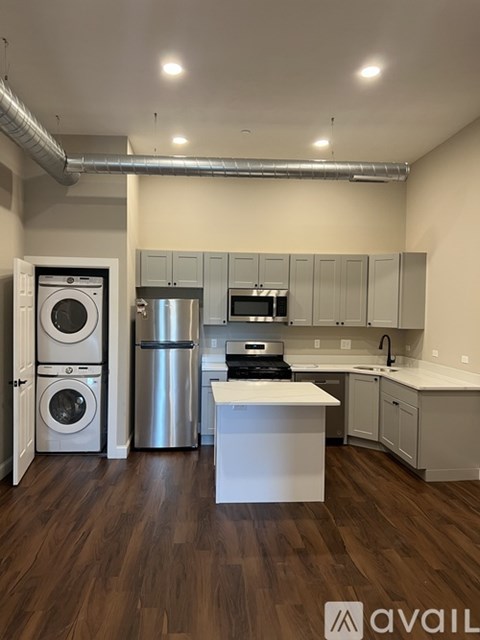 298-300 Main Street 2 Beds Apartment for Rent