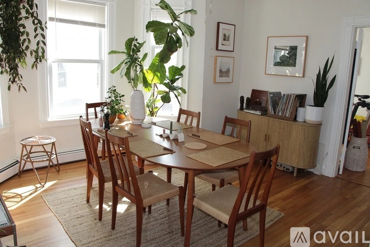 15 Arcola St 2 Beds Apartment for Rent - Photo gallery 2