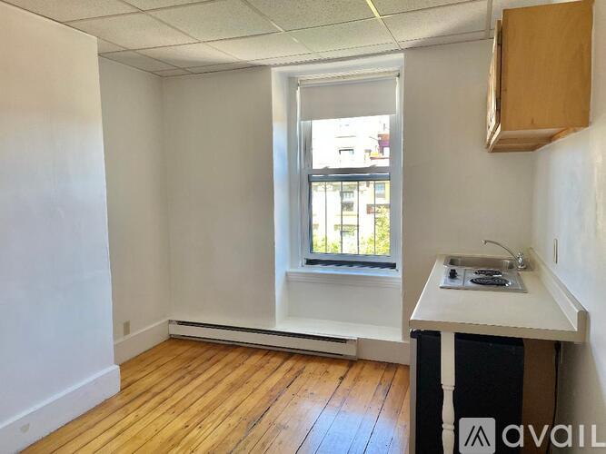 405 Beacon St Studio Apartment for Rent - Photo gallery 5