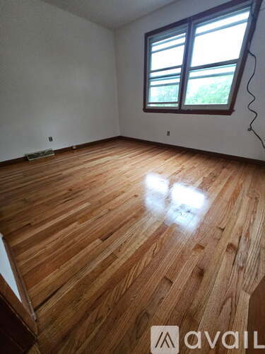 606 Malden Road 3 Beds Single Family Home for Rent - Photo gallery 2