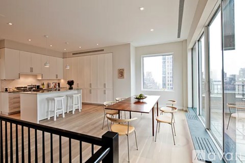 347 E 51St St 4 Beds Apartment for Rent
