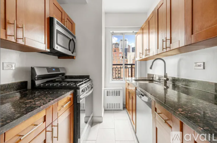 347 E 51st St 2 Beds Apartment for Rent - Photo gallery 4