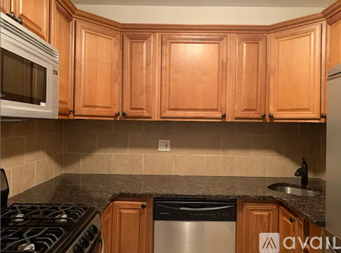 347 E 51st St 1 Apartment for Rent - Photo gallery 3