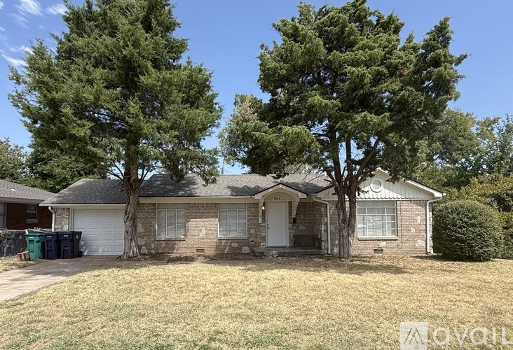 1911 Northeast 27th Street 3 Beds Single Family Home for Rent - Photo gallery 1