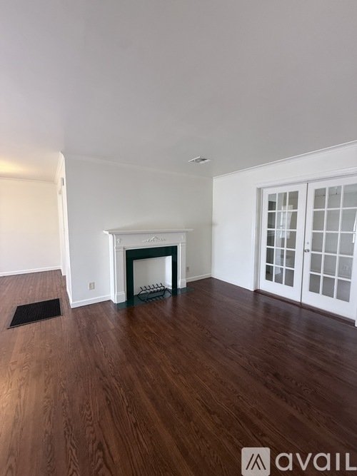 1911 Northeast 27th Street 3 Beds Single Family Home for Rent - Photo gallery 4