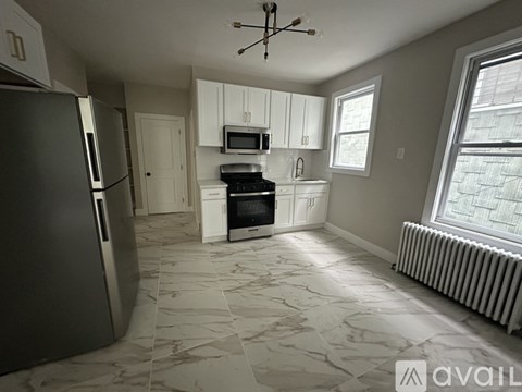 273 Liberty Ave 3 Beds Apartment for Rent