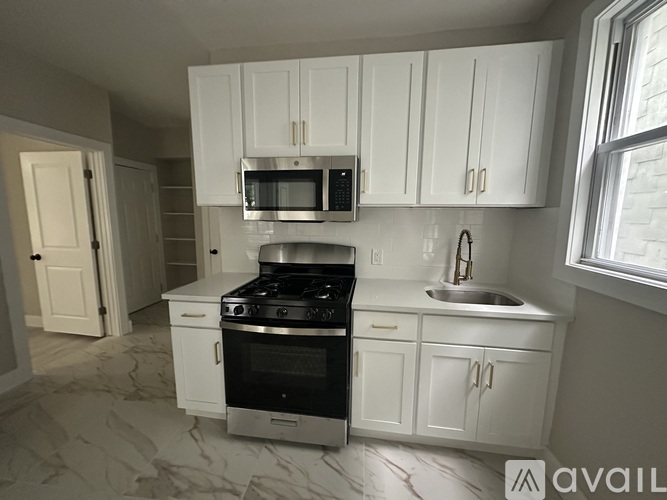 273 Liberty Ave 3 Beds Apartment for Rent - Photo gallery 3