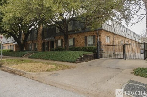 4040 Travis Street 2 Beds Apartment for Rent