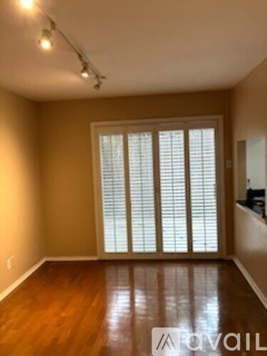 4040 Travis Street 2 Beds Apartment for Rent - Photo gallery 5