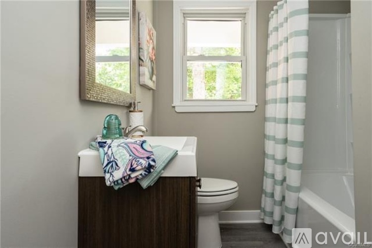 2500 Aldridge Avenue 3 Beds Single Family Home for Rent - Photo gallery 5