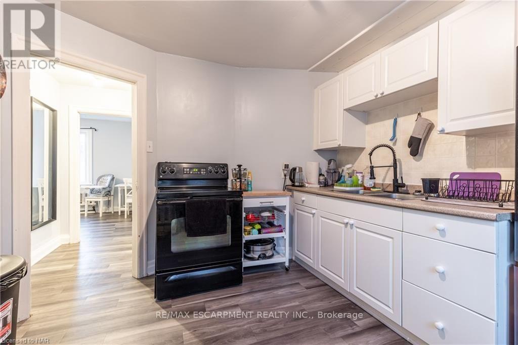 2 bedroom apartment - 1 - 67 MCCALLA DRIVE 1, St. Catharines (Fairview) 2