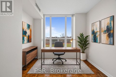 302 - 515 ROSEWELL AVENUE 3 Beds Apartment for Rent