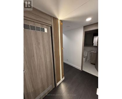 1711 - 18 ESTHER SHINER BOULEVARD 2 Beds Apartment, Condo, Home for Rent - Photo gallery 3