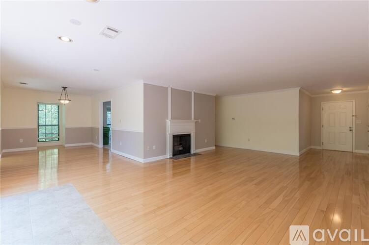 4314 Pine Heights Drive Northeast 2 Beds Condo for Rent - Photo gallery 2