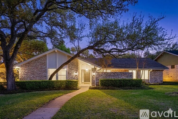 11532 Spicewood Pkwy 5 Beds Single Family Home for Rent - Photo gallery 1