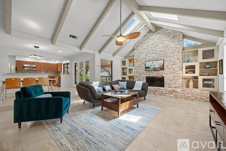 11532 Spicewood Pkwy 5 Beds Single Family Home for Rent - Photo gallery 2