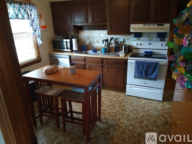 2403 Brookview Blvd 2 Beds Townhouse for Rent - Photo gallery 3