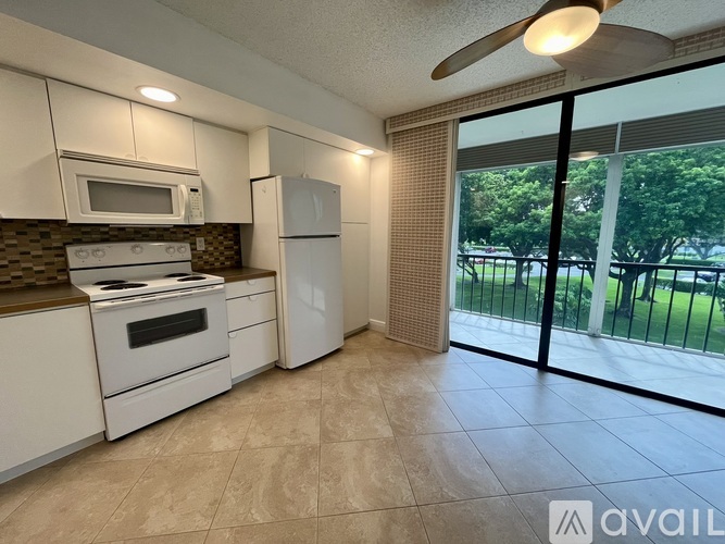 5190 Las Verdes Circle 2 Beds Apartment for Rent - Photo gallery 3