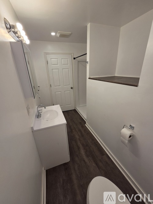245 W Brady St 2 Beds Apartment for Rent - Photo gallery 5
