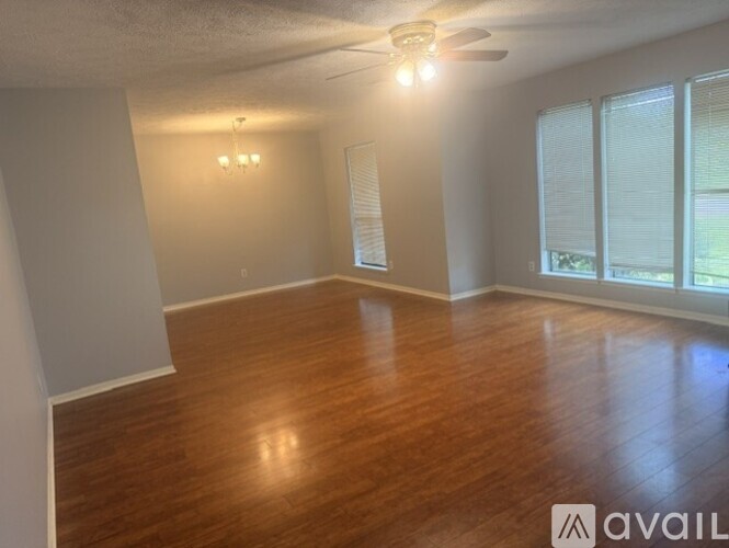 10135 Sagemill Drive 4 Beds Single Family Home for Rent - Photo gallery 2