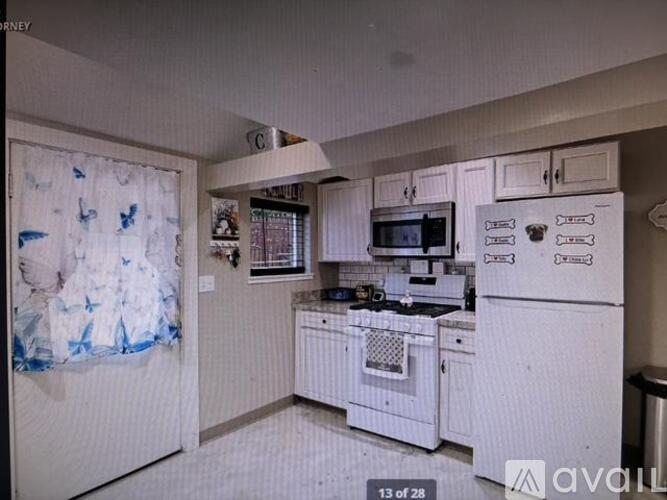 South Avenue 3 Beds Single Family Home for Rent - Photo gallery 5