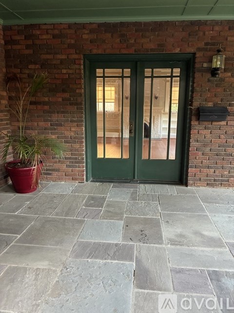 3511 Dartmouth Avenue 4 Beds Apartment for Rent