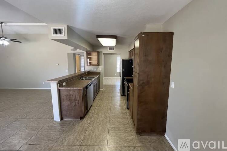 18027 N 34TH Lane 3 Beds Single Family Home for Rent - Photo gallery 2