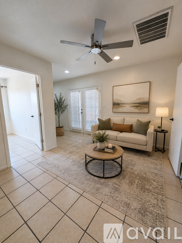 715 W 18th St 4 Beds Single Family Home for Rent - Photo gallery 1
